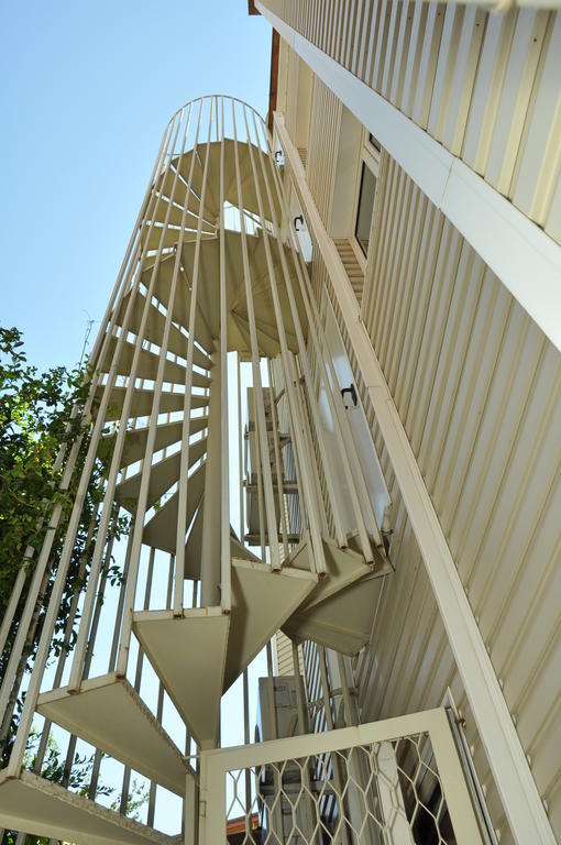 Sweet Home Hotel Side Exterior photo